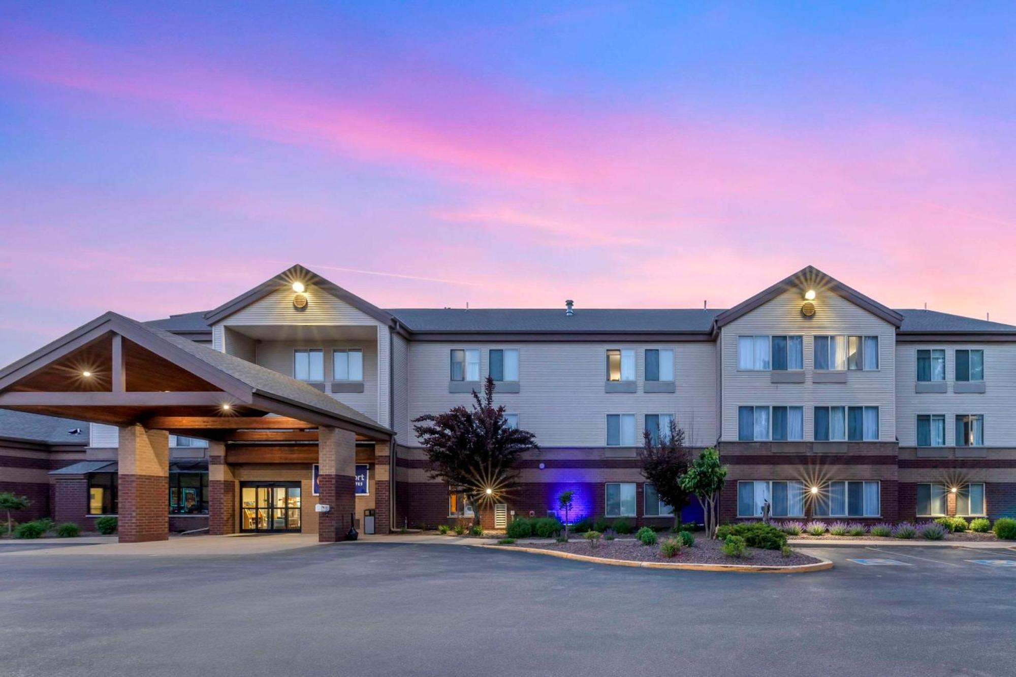 Comfort Inn & Suites New Lisbon Luaran gambar
